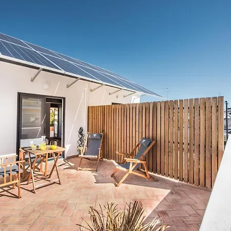 Bed & Breakfast Lemon Tree