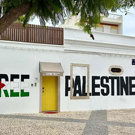 Bed & Breakfast Lemon Tree