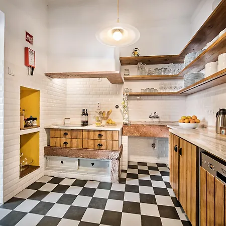 Lemon Tree Bed & Breakfast