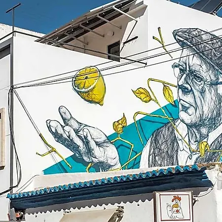 Lemon Tree פארו