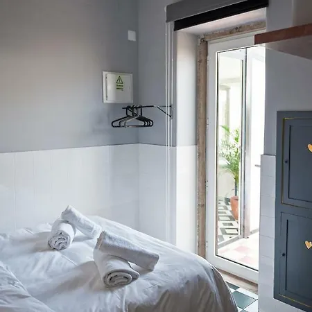 Bed & Breakfast Lemon Tree